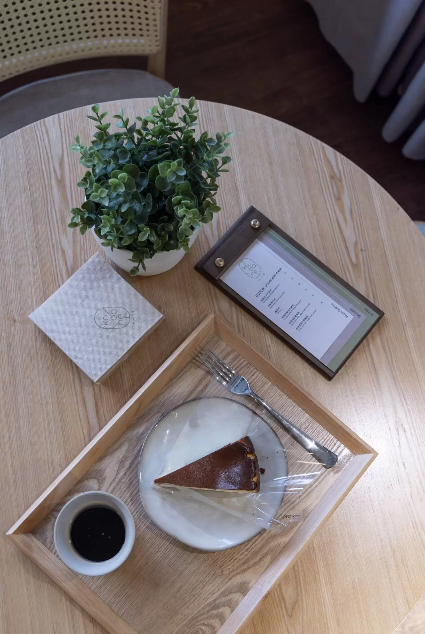 A Japanese Bento Cafe | Interior design showcase
